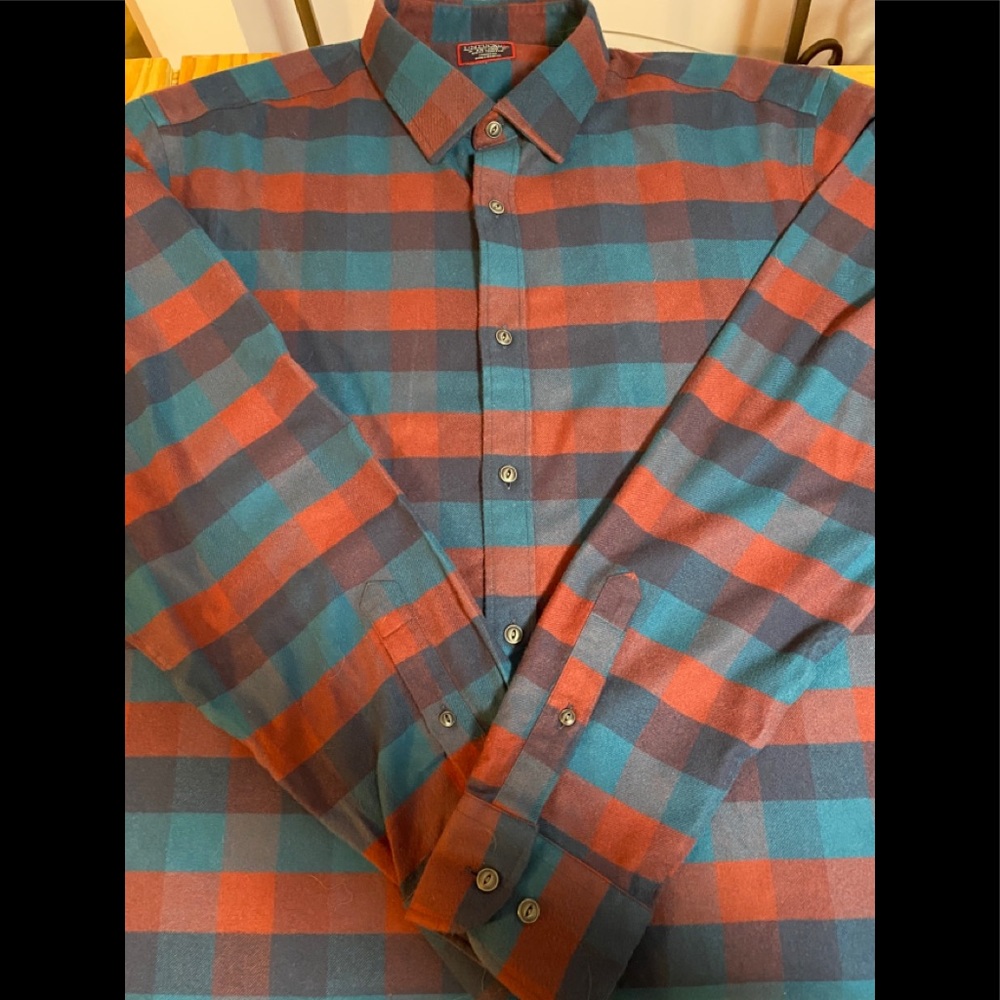 UNTUCKit Wrinkle Free Flannel
